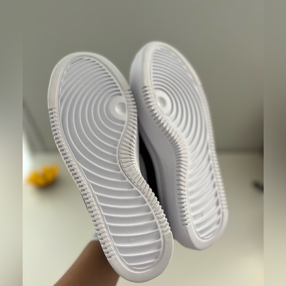 🌟NIKE Women’s Nike Court Vision Alta Black/White - Size 7.5 - Picture 12 of 12